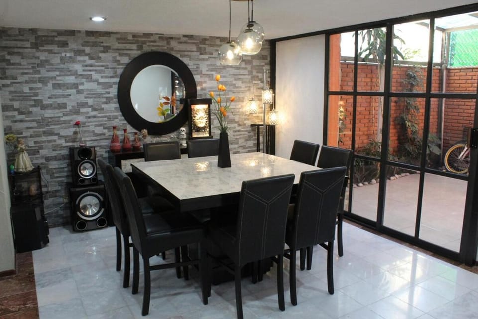 World Cup 2026 Accommodation, 5 Minutes from the Stadium House in Mexico City