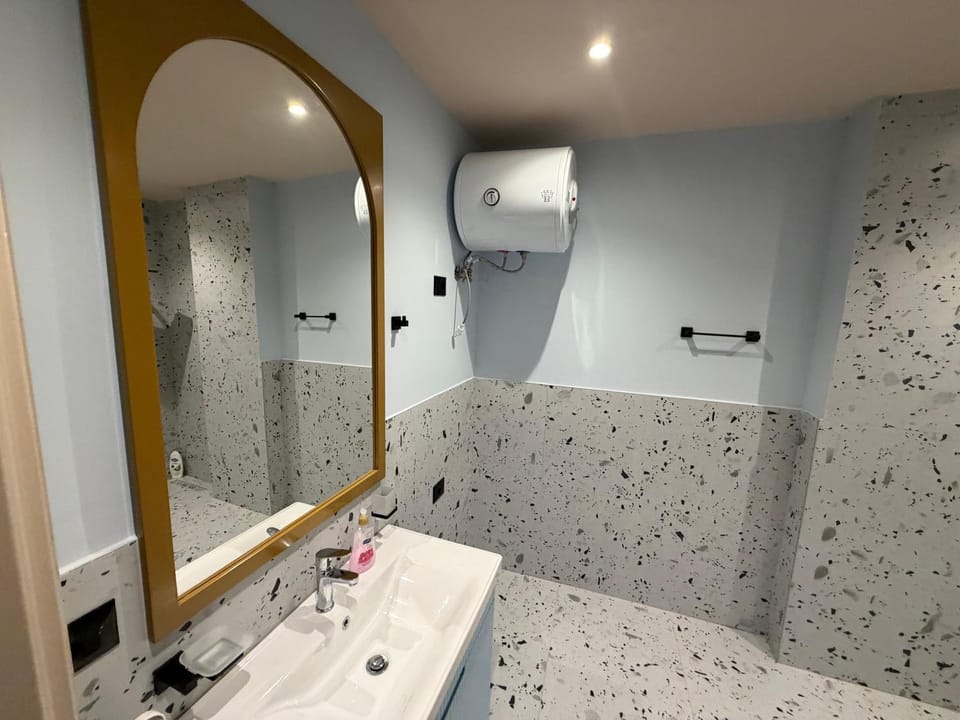 Luxury Apartment Nr 4 Odeon 2 Min from Sea Apartment in Vlorë