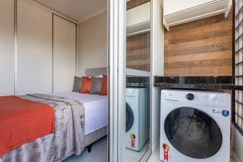 Bed, Bedroom, washing machine