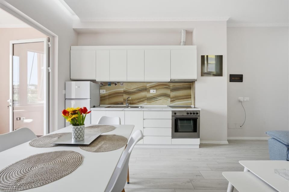 Kitchen or kitchenette, Living room, Dining area
