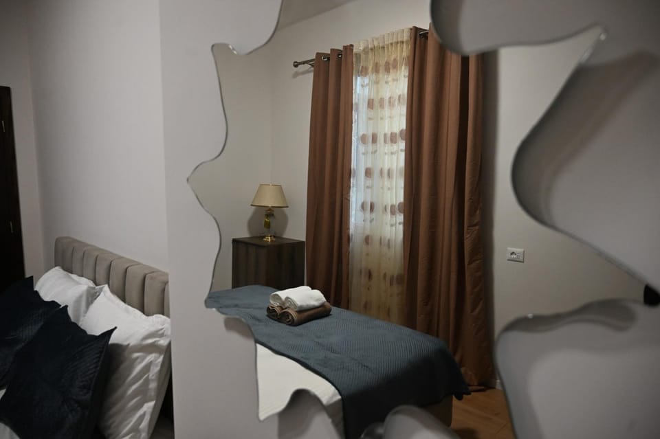 Tirana Rent Rooms 3 Apartment in Tirana