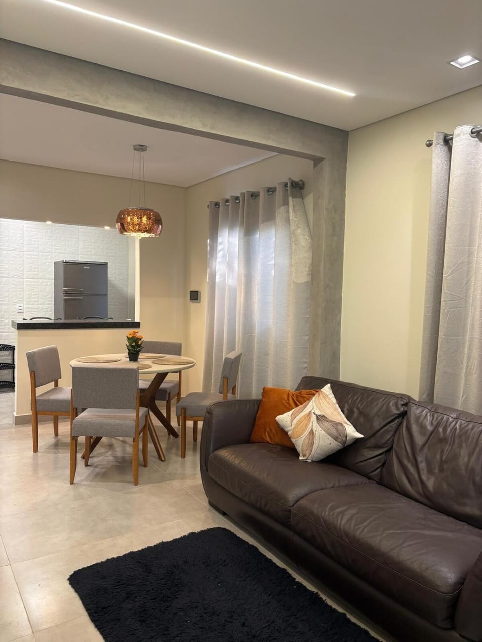 Casa Nova, 2 quartos, 1 Ar-Cond, 1 Banheiro, Garagem 4,30m House in Montes Claros
