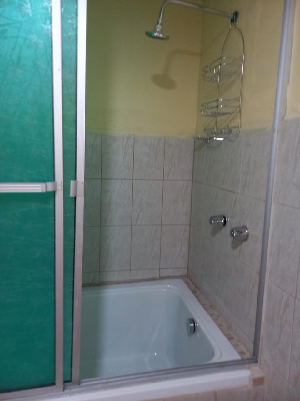 Shower, Hot Tub, Bathroom, Bath