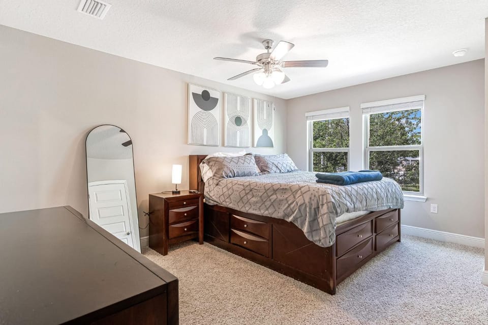 Bed, Photo of the whole room, Bedroom