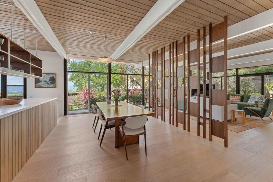 Stunning Mid Century with Pool and Views House in Bel Air
