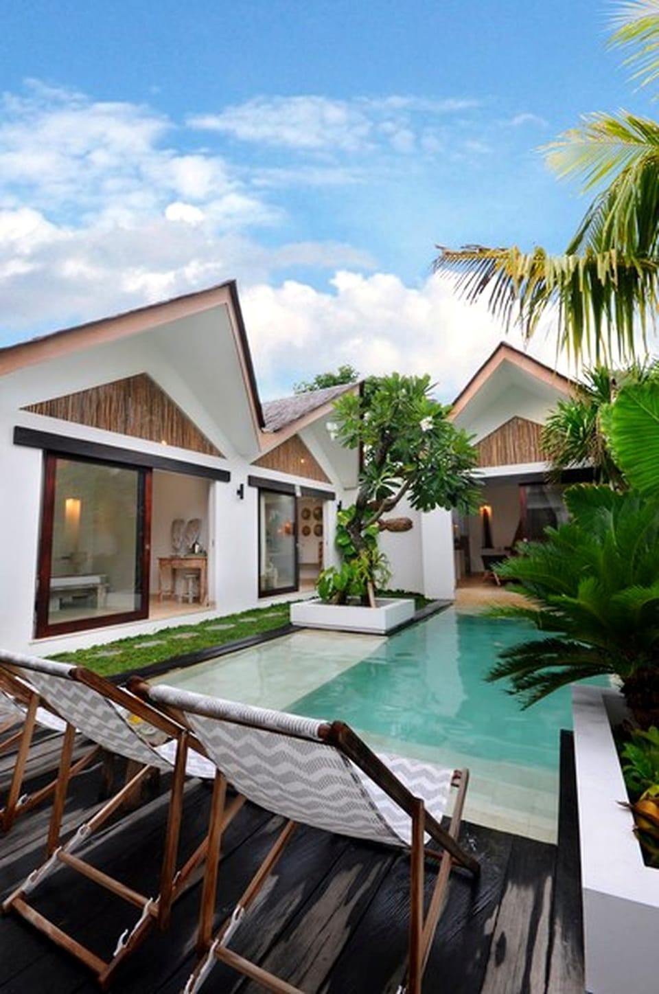 Garden, Garden view, Pool view, Swimming pool, sunbed