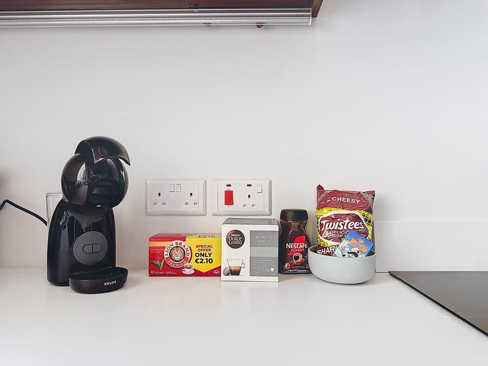 Coffee/tea facilities, Kitchen or kitchenette