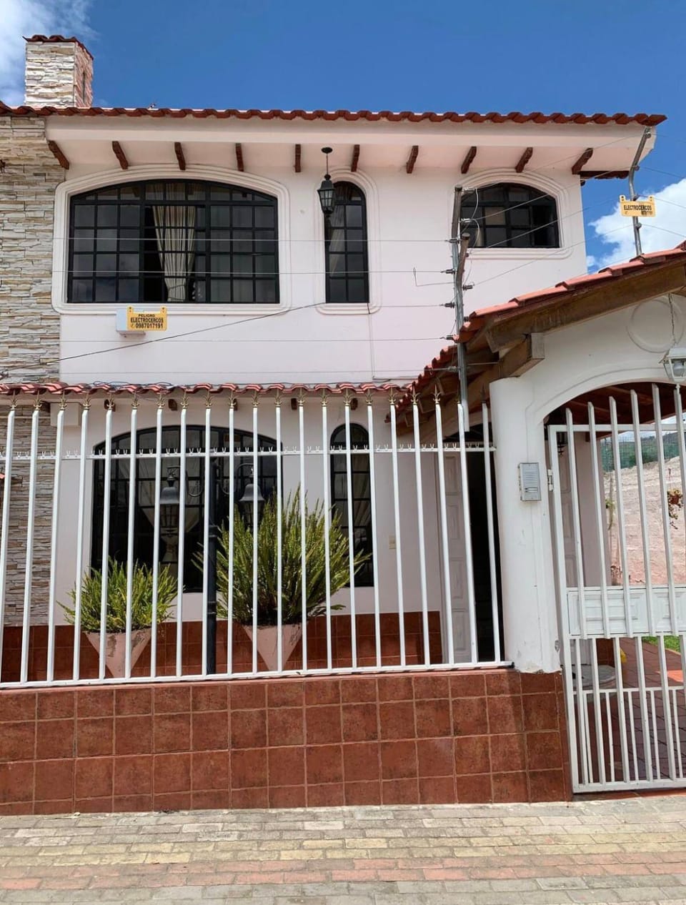 Property building, Facade/entrance