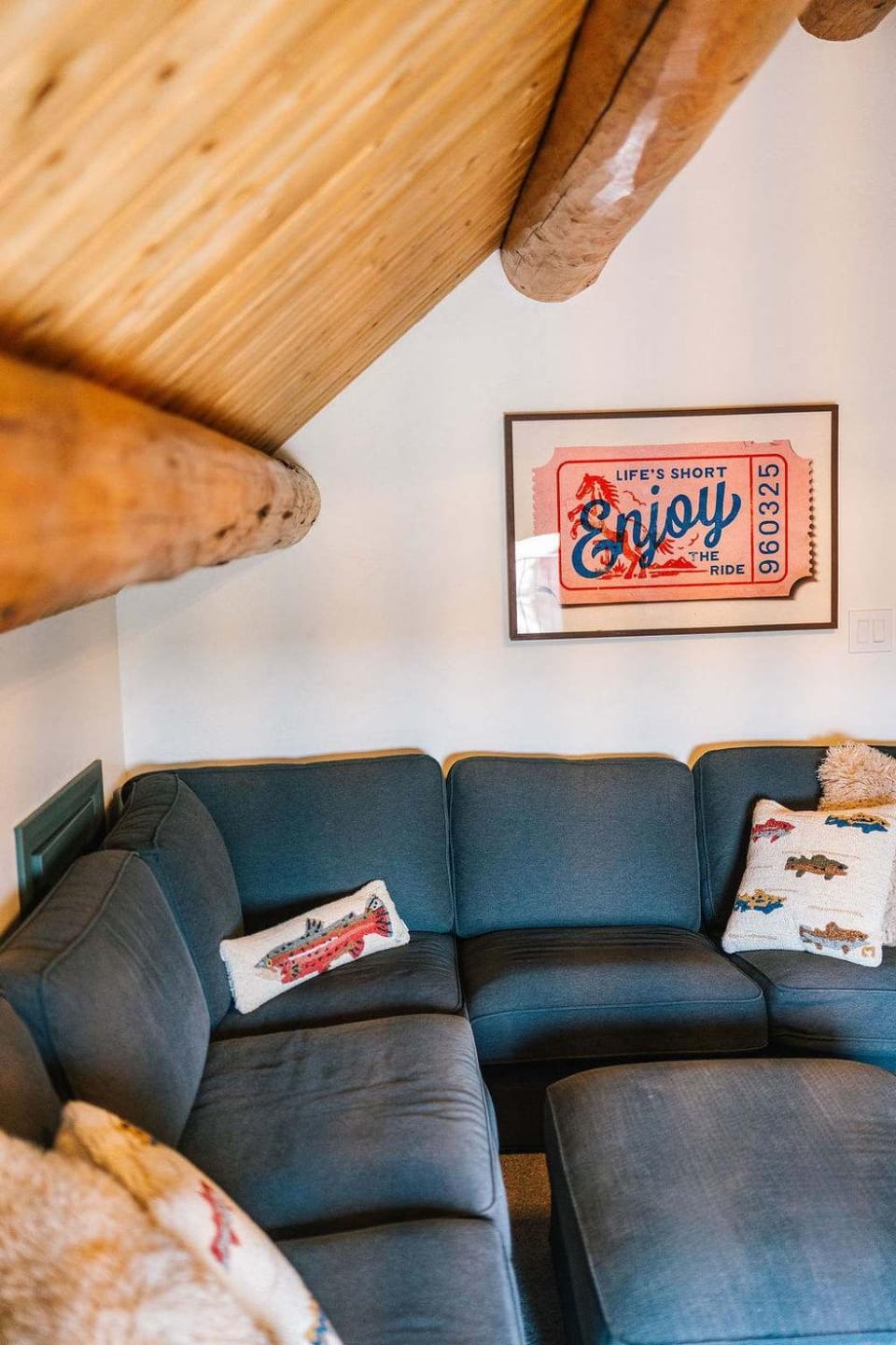 Cozy Island Park Cabin Near Yellowstone Cabin in Idaho
