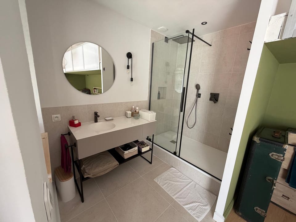A l'ombre de la Collegiale Bed and Breakfast in Occitanie