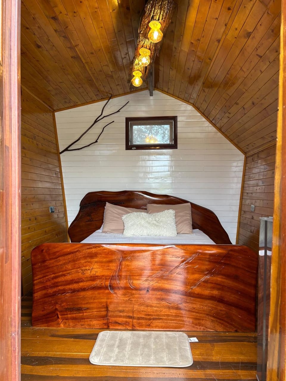 Bed, Photo of the whole room, Bedroom, minibar