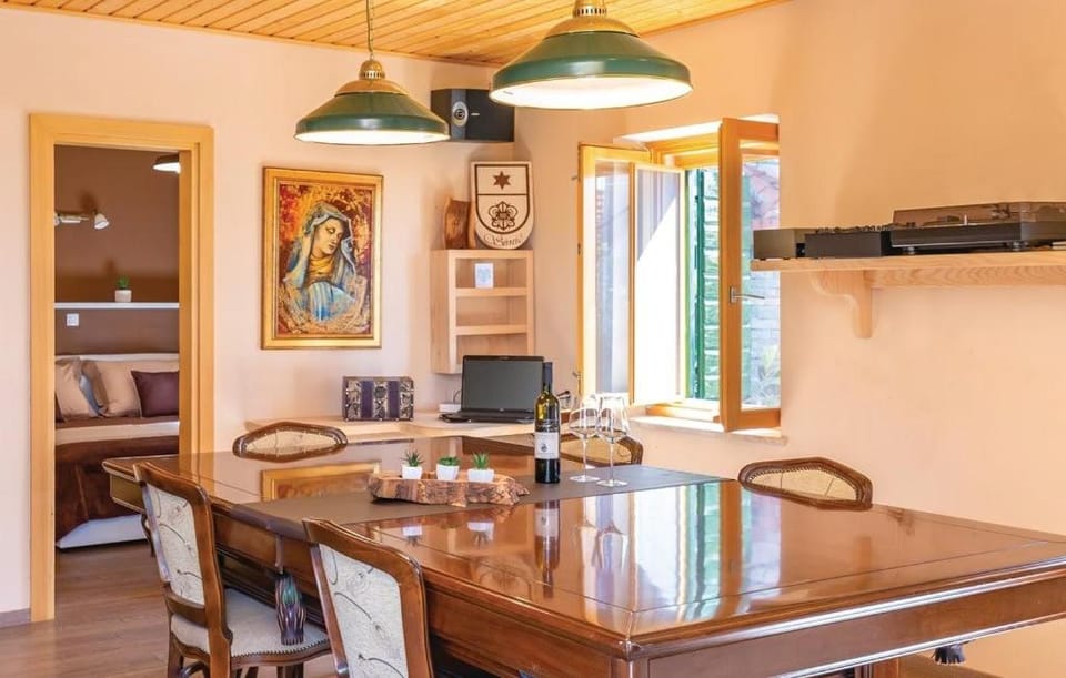 Dining area, air conditioner