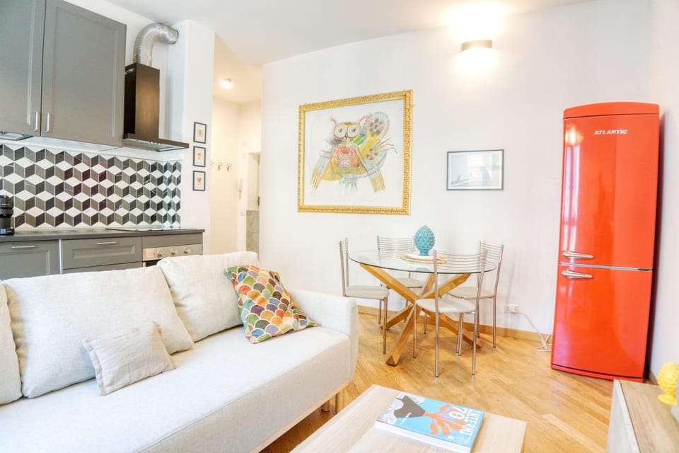 Bright Apartment in Sempione - Steps from Arco Della Pace Apartment in Milan
