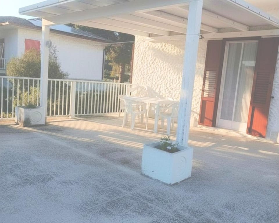 Property building, View (from property/room), Balcony/Terrace, Dining area