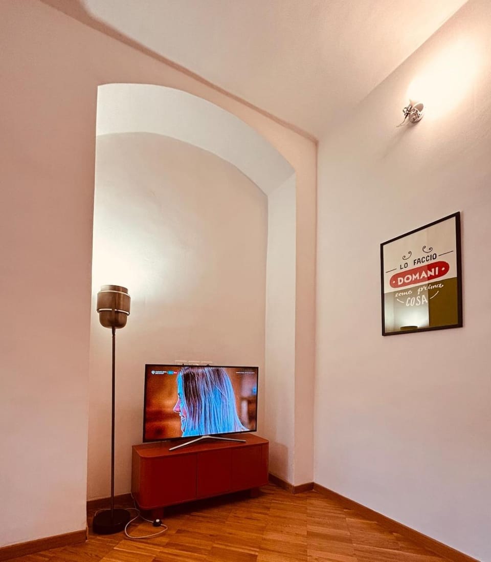 Communal lounge/ TV room, TV and multimedia, Evening entertainment