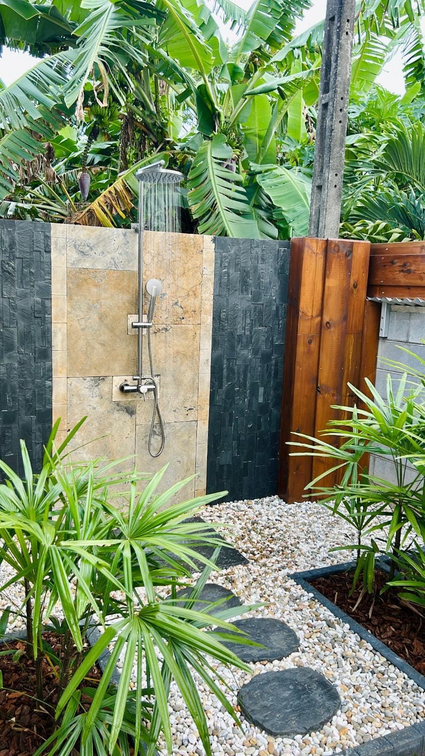 Shower, Garden