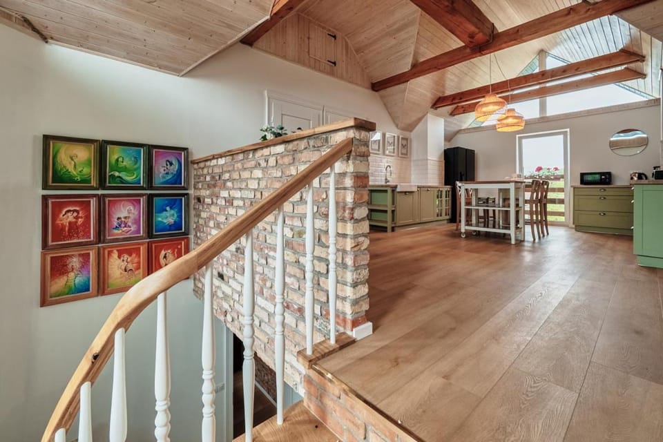 Królowa Kaczek - własna plaża, pomost, sauna z widokiem na wodę i sala warsztatowa House in Poland