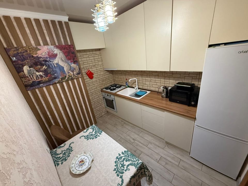 Coffee/tea facilities, Kitchen or kitchenette, Dining area