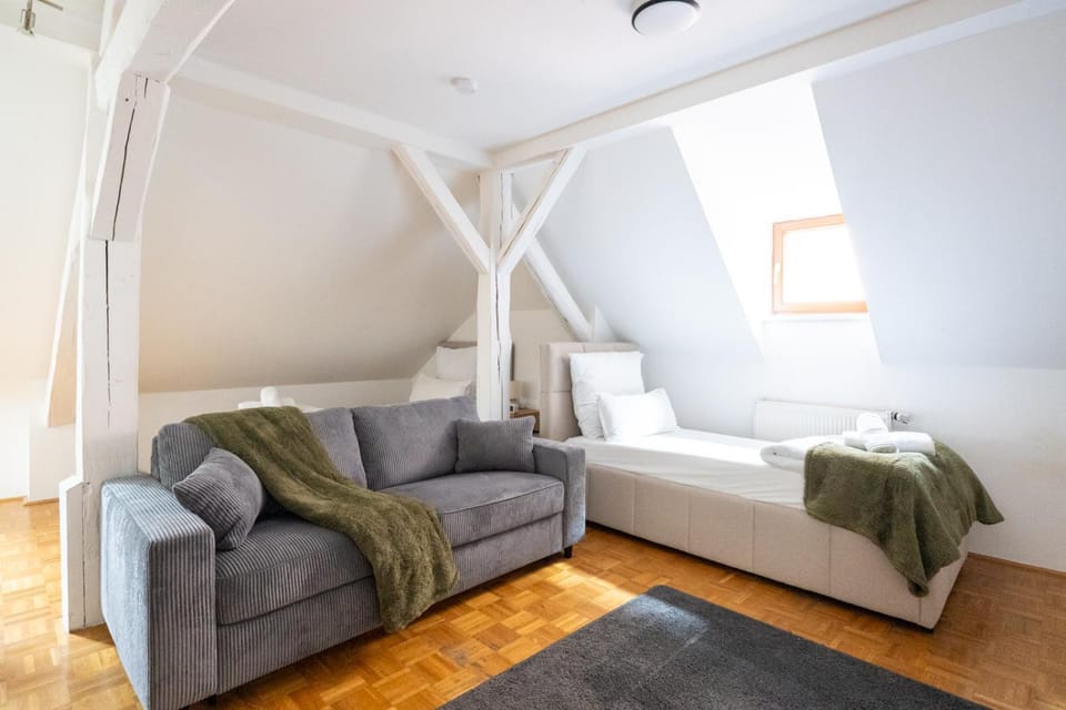 Bed, Living room, Photo of the whole room, Bedroom