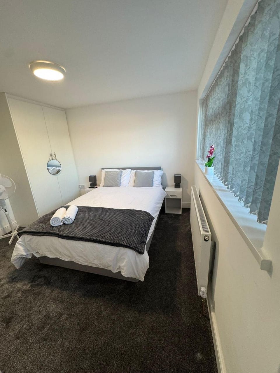 Bed, Photo of the whole room, Bedroom, furniture, towels, wardrobe, acessibility