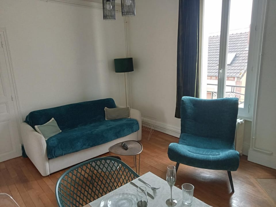 Appartement de cachet de 63m2 Apartment in Moulins