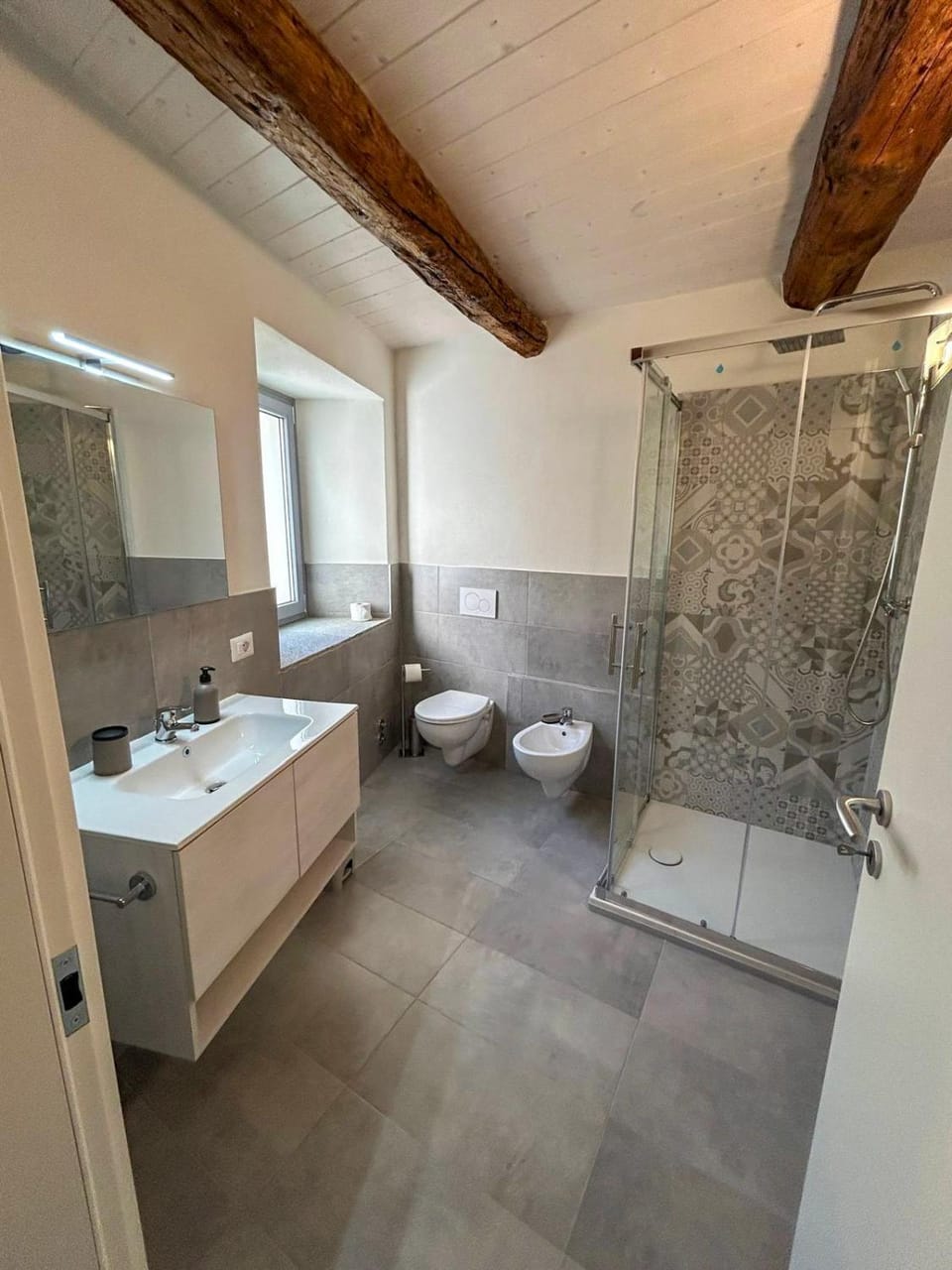 Shower, Toilet, Bathroom, bidet