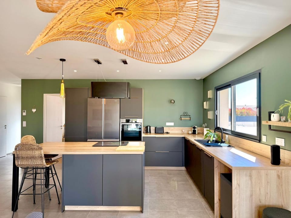 Villa les vignes - 7 personnes sur Saint-Chaptes Bed and Breakfast in Provence