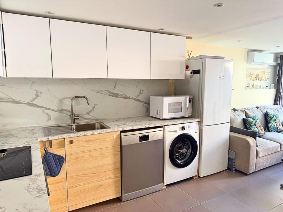 T3 avec jardin, 8 min de la plage - Le Hamon Apartment in Fréjus