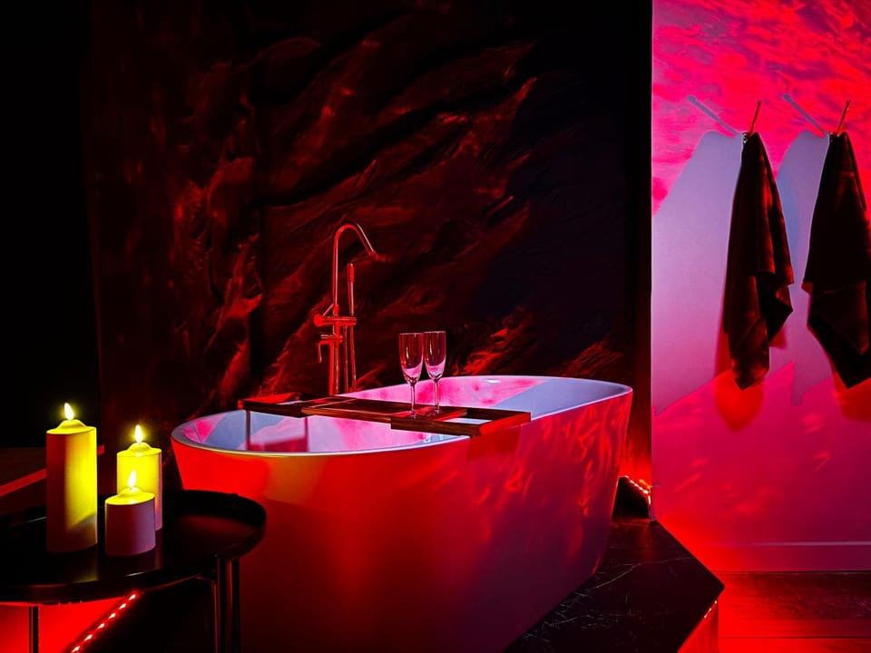 Bathroom, Bath