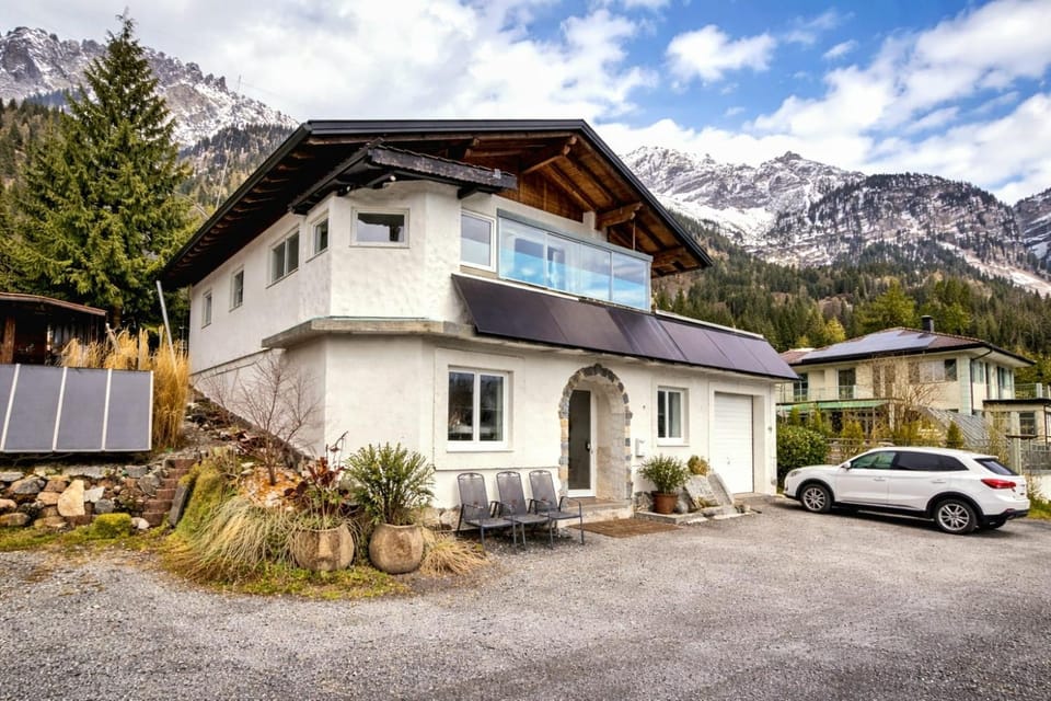 Property building, Facade/entrance, Mountain view