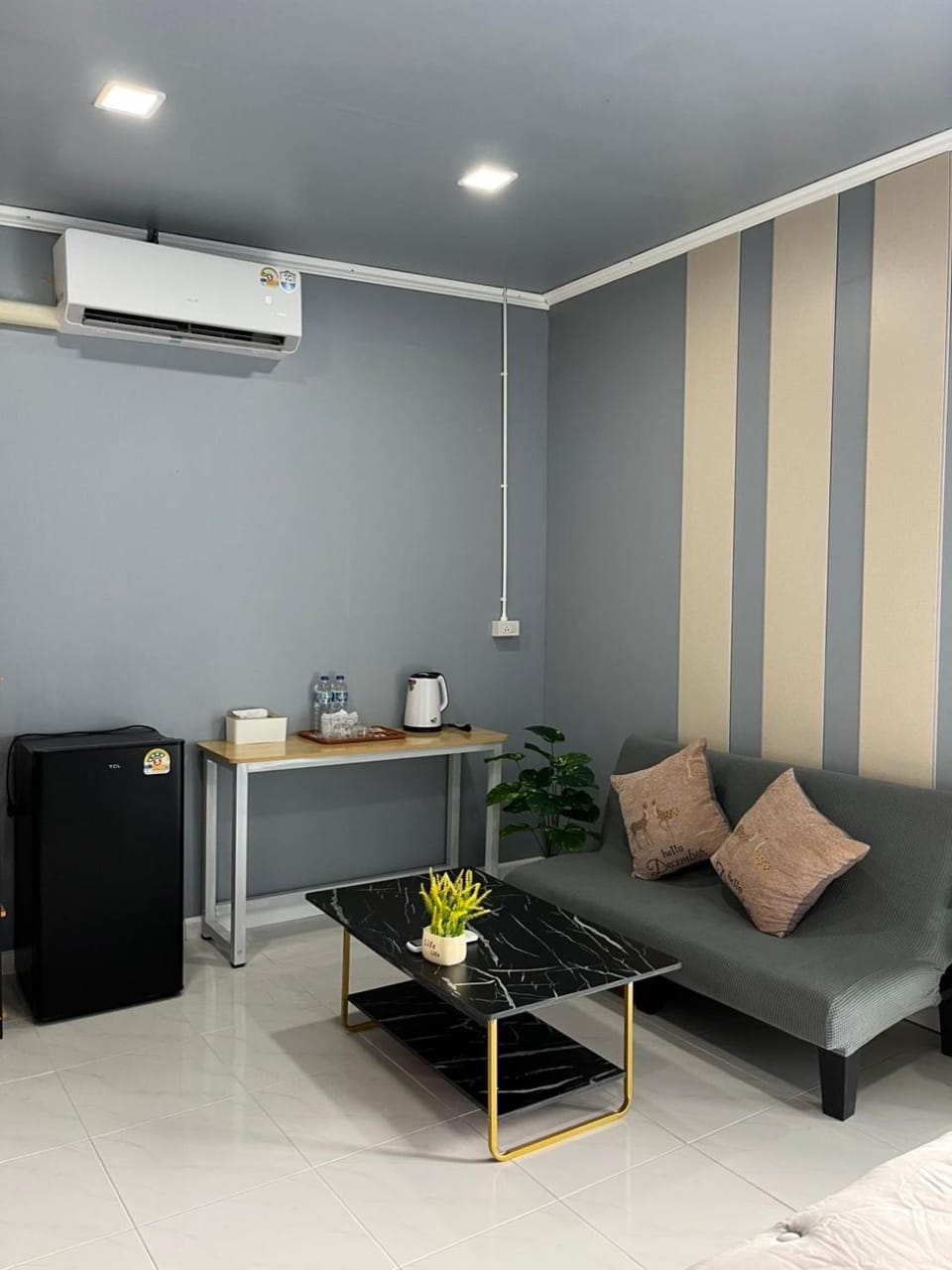 Living room, air conditioner