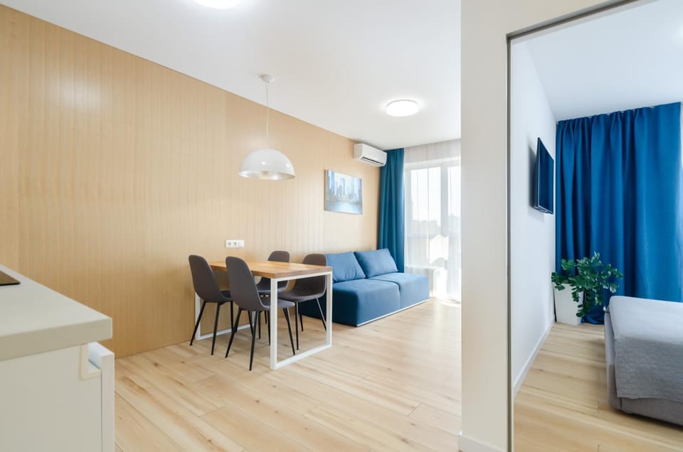 Living room, Seating area, Dining area, air conditioner