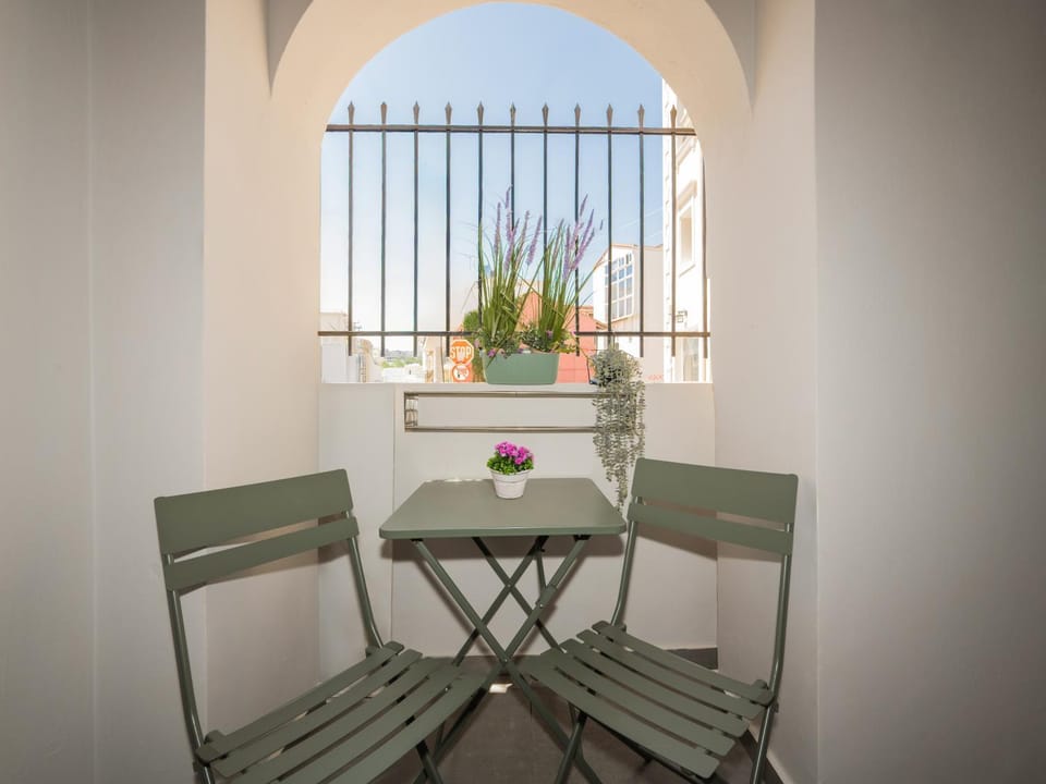 Patio, Seating area