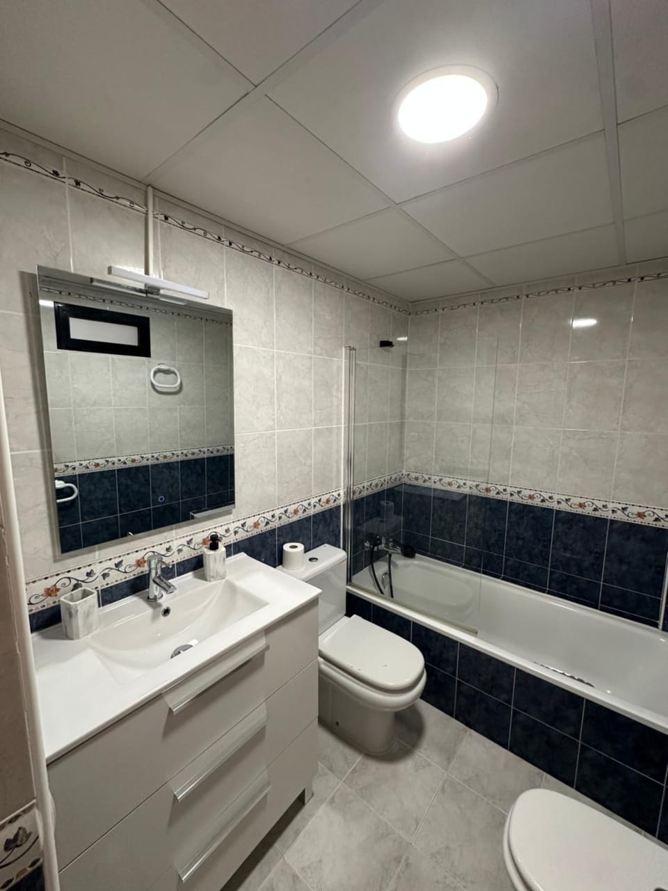 Shower, Toilet, Bathroom, Bath, bidet