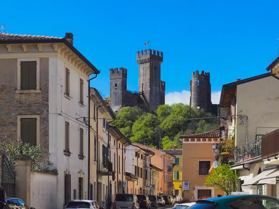 Neighbourhood