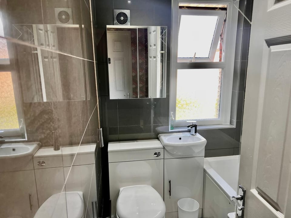 Spacious 2-bed House in Walker Apartment in Gateshead