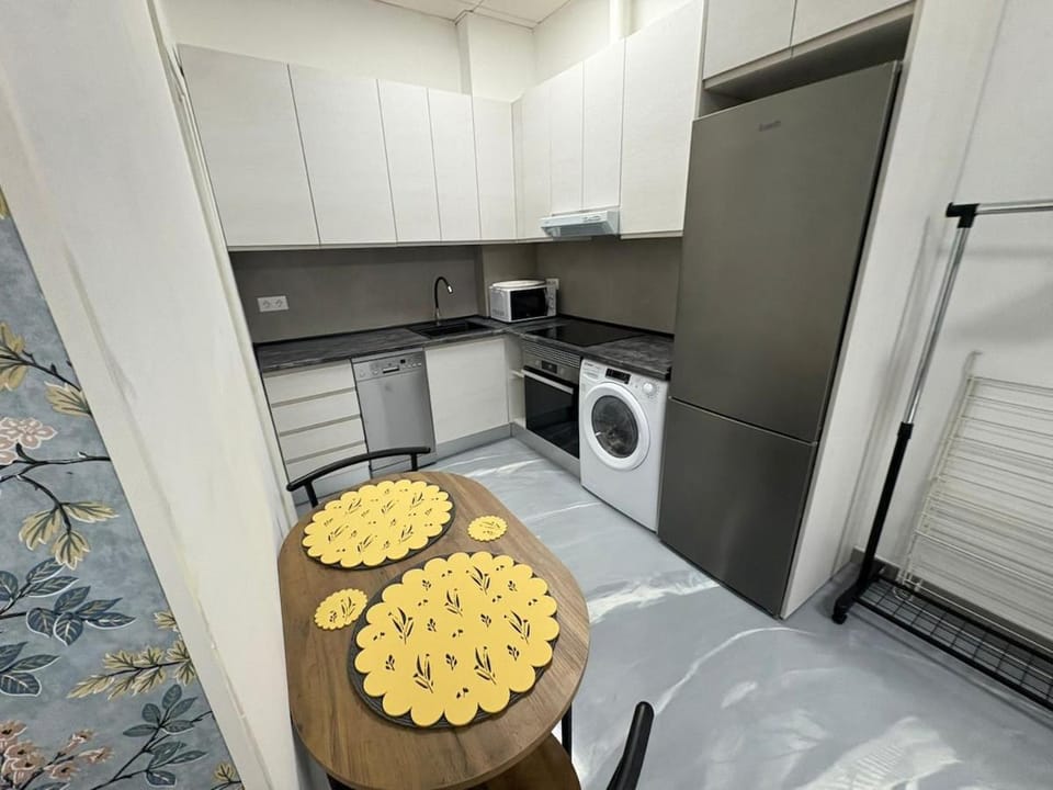 dishwasher, microwave, oven, washing machine, kitchen