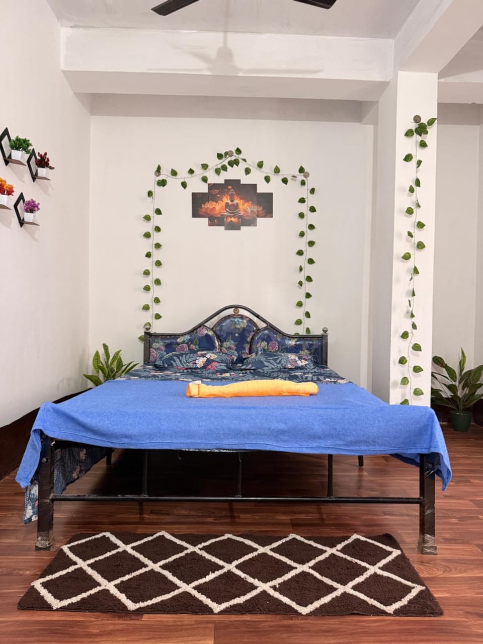 Uttoron Homestay 2 Apartment in India