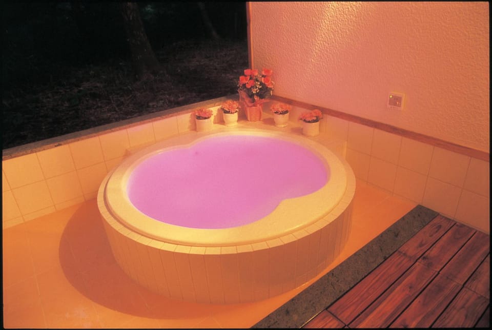 Bathroom, Bath