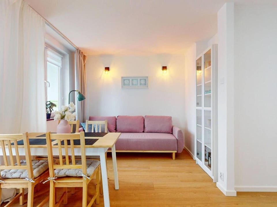Blossom Suites Metro Politechnika City Centre Apartment in Warsaw