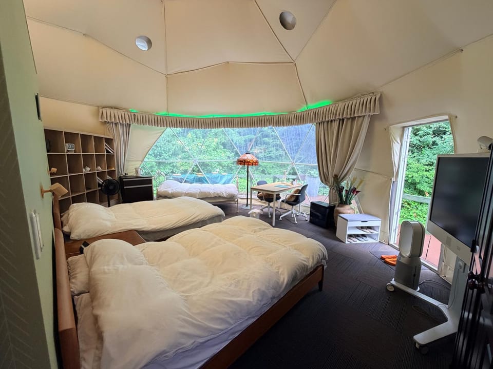 摩天轮下的森 Luxury tent in Japan