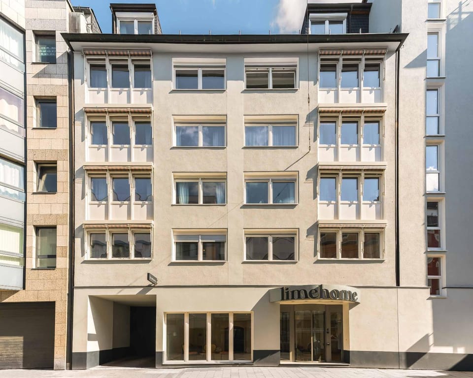 Property building, Day, Location
