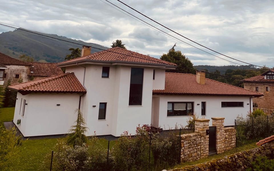 La cardosa House in Western coast of Cantabria