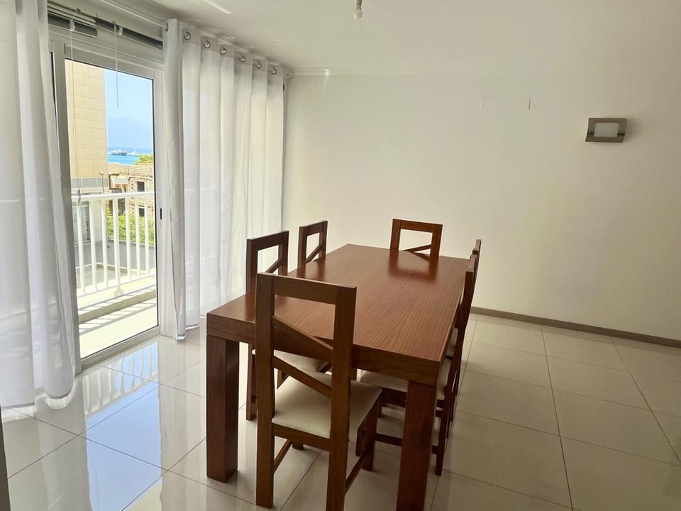 Balcony/Terrace, Living room, Seating area, Dining area