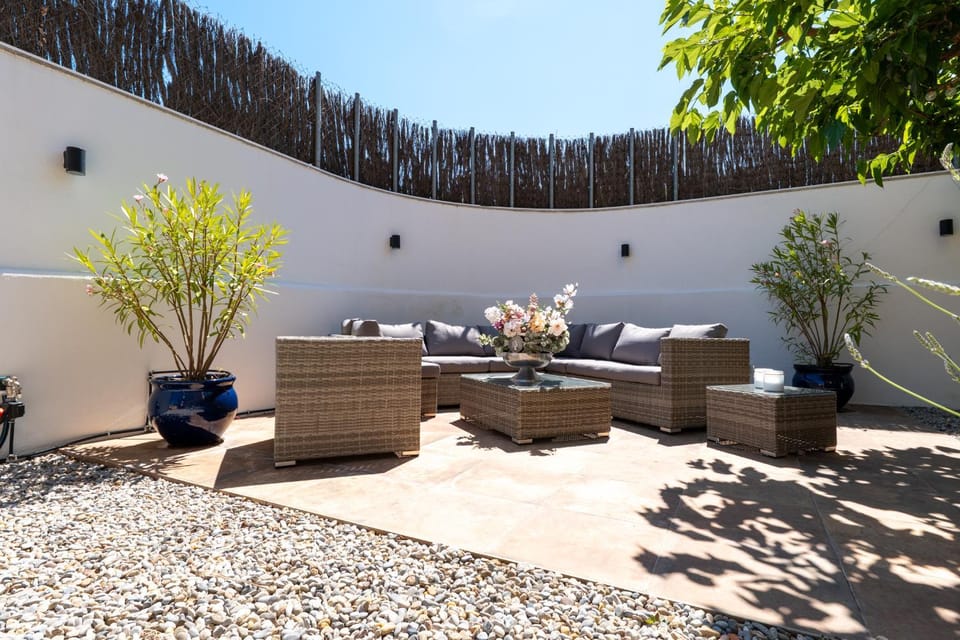 Seating area, Garden view