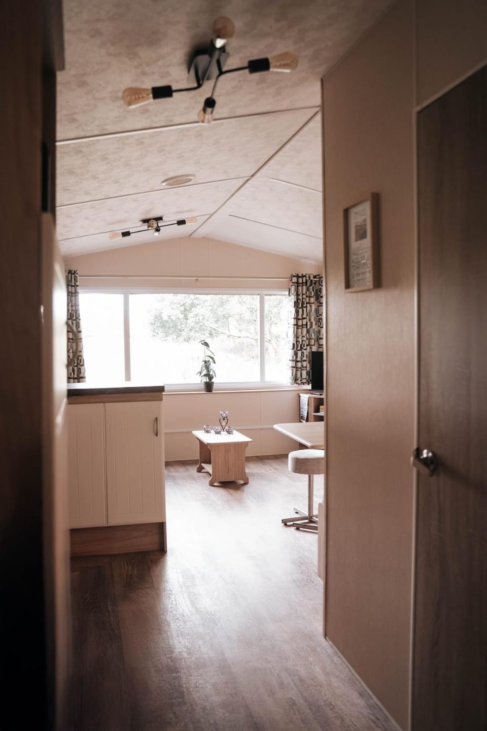 De Wilg Beerse, tiny house with meadow view, animals House in North Brabant (province)