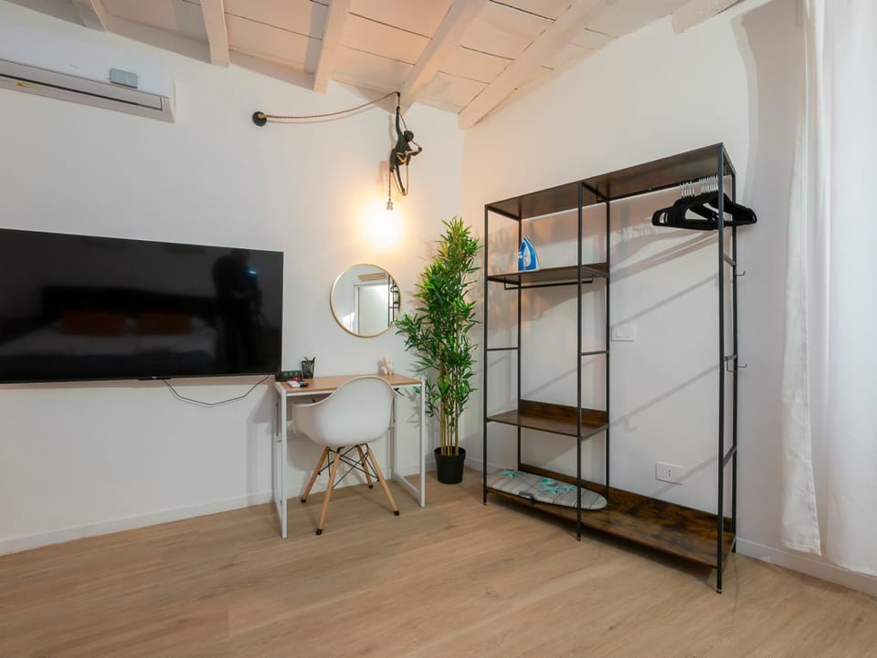TV and multimedia, wardrobe