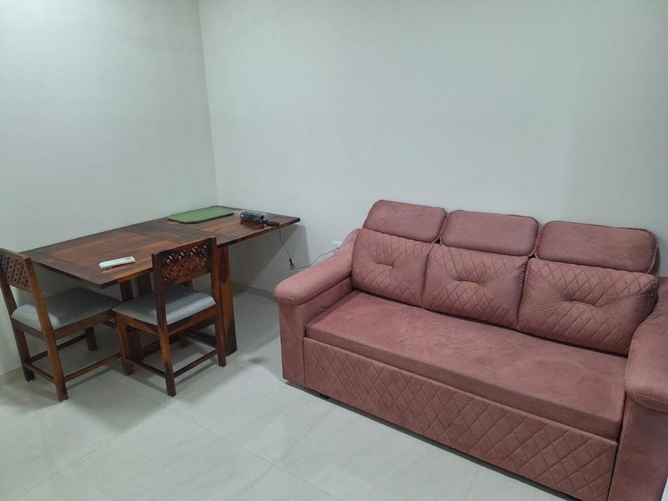 1 bhk in Kolshet Thane west Apartment in Thane