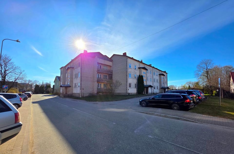 Property building, Facade/entrance, Parking