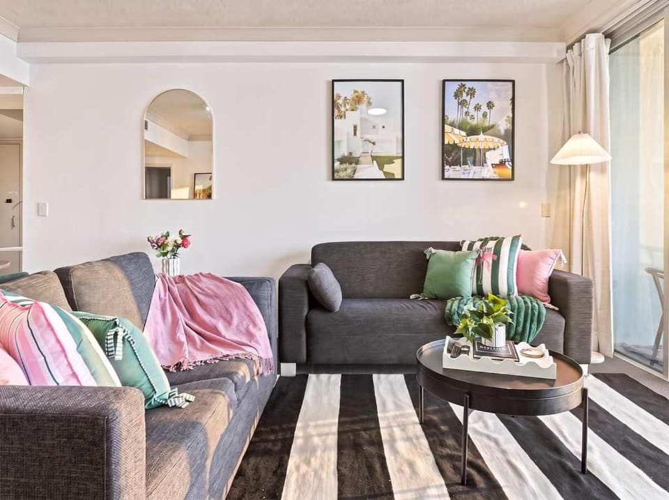 TV and multimedia, Living room, Seating area, Sea view, air conditioner